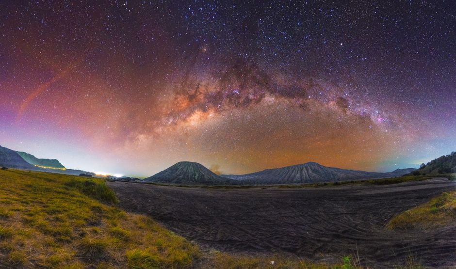 Group at a Bromo viewpoint before dawn